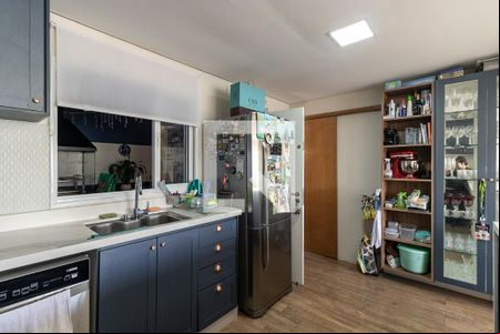 Sala e Cozinha de casa à venda com 3 quartos, 150m² em Indianópolis, São Paulo