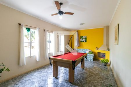 Sala de estar de casa para alugar com 3 quartos, 1010m² em Jardim Conceição (sousas), Campinas