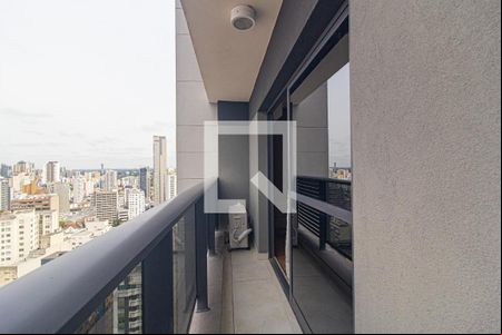 Sacada de kitnet/studio para alugar com 1 quarto, 35m² em Centro, Curitiba