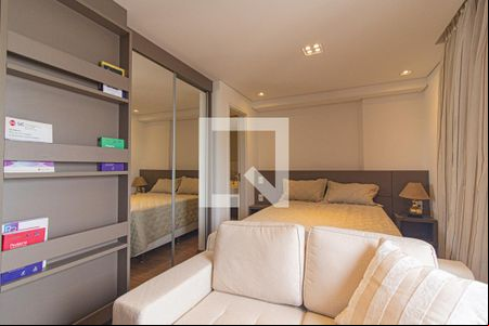 Quarto  de kitnet/studio para alugar com 1 quarto, 35m² em Centro, Curitiba