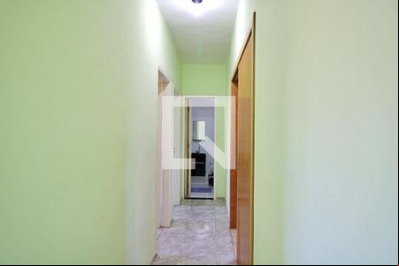 Corredor de apartamento à venda com 2 quartos, 58m² em Jardim Pedro Goncalves, Taboão da Serra