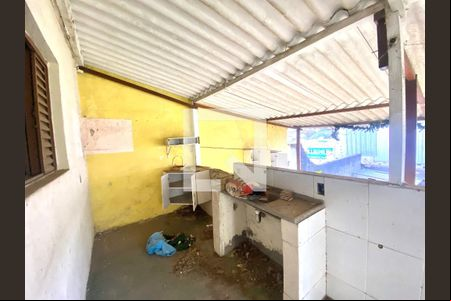 Casa à venda com 3 quartos, 360m² em Caiçaras, Belo Horizonte