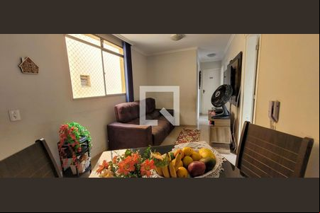 Apartamento à venda com 3 quartos, 58m² em California, Belo Horizonte