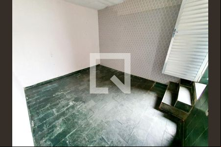 Casa à venda com 4 quartos, 225m² em Novo Glória, Belo Horizonte