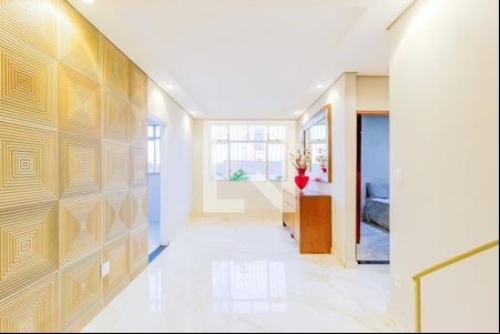 Apartamento à venda com 3 quartos, 140m² em Carlos Prates, Belo Horizonte