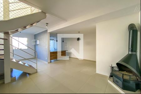 Sala de casa de condomínio à venda com 3 quartos, 125m² em Vila Sao Leopoldo, São Bernardo do Campo