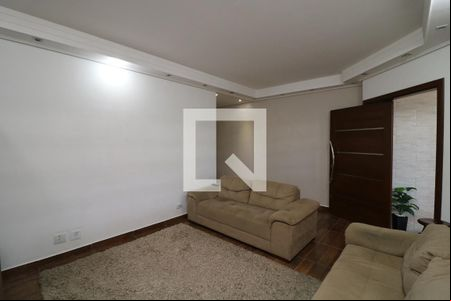 Sala de casa à venda com 3 quartos, 150m² em Jardim Santa Maria, São Paulo