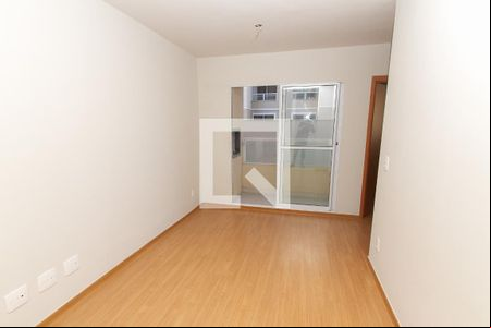 Sala de apartamento para alugar com 2 quartos, 46m² em Rubem Berta, Porto Alegre