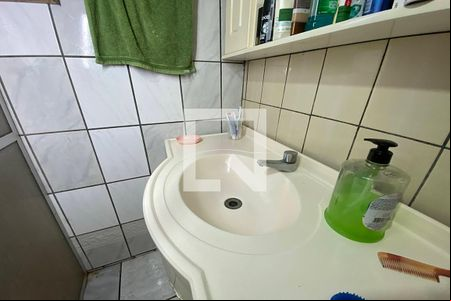 Banheiro  de casa à venda com 3 quartos, 110m² em Campina, São Leopoldo