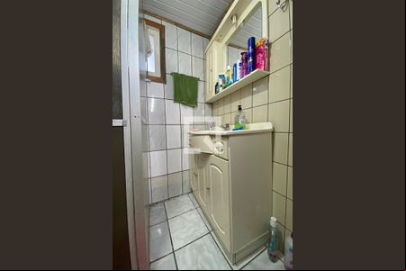 Banheiro  de casa à venda com 3 quartos, 110m² em Campina, São Leopoldo