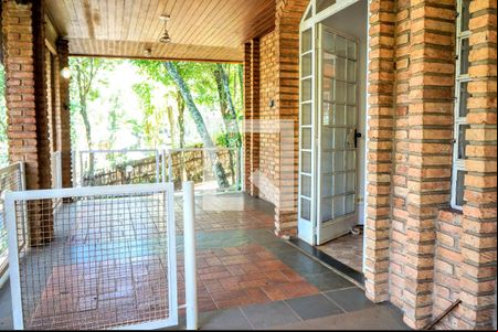 Casa de Condomínio à venda com 4 quartos, 220m² em Retiro do Chalé, Brumadinho
