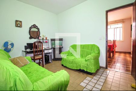 Casa à venda com 3 quartos, 360m² em Betânia, Belo Horizonte