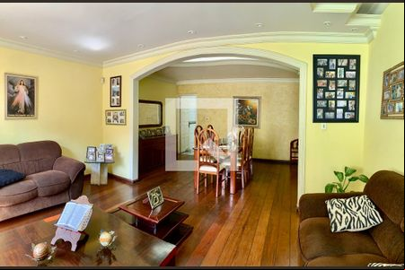Casa à venda com 6 quartos, 532m² em Ana Lúcia, Belo Horizonte