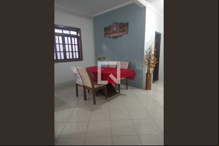 Casa para alugar com 4 quartos, 270m² em Sapucaia II, Contagem