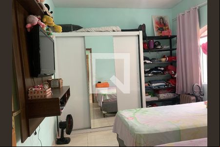 Casa à venda com 2 quartos, 100m² em Arvoredo, Contagem