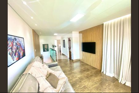 Casa para alugar com 3 quartos, 250m² em Salgado Filho, Belo Horizonte