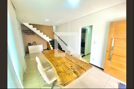 Casa para alugar com 3 quartos, 250m² em Salgado Filho, Belo Horizonte