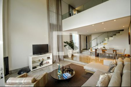 Casa à venda com 4 quartos, 412m² em Vila Castela, Nova Lima
