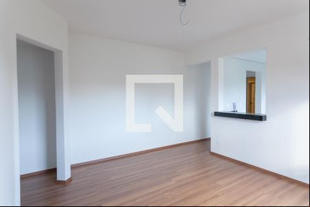 Sala de apartamento à venda com 2 quartos, 66m² em Centro, Contagem