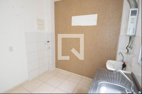 Cozinha de apartamento para alugar com 2 quartos, 43m² em Jardim Primavera, Duque de Caxias