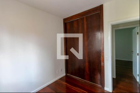 Quarto 2 de apartamento para alugar com 3 quartos, 120m² em Coração de Jesus, Belo Horizonte