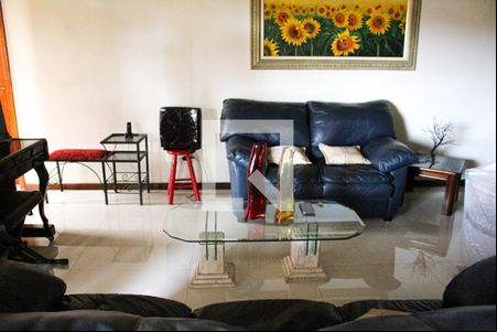 Sala de casa à venda com 4 quartos, 500m² em City América, São Paulo