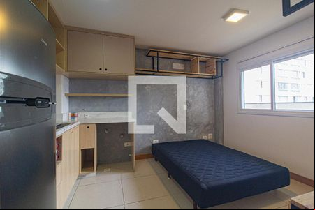 Quarto/Cozinha de kitnet/studio para alugar com 1 quarto, 31m² em Centro, Curitiba
