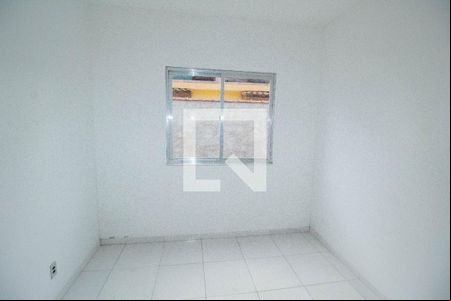 Quarto de casa para alugar com 3 quartos, 60m² em Vila Santa Cruz, Duque de Caxias
