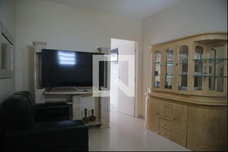 Sala de apartamento para alugar com 2 quartos, 75m² em Gonzaga, Santos