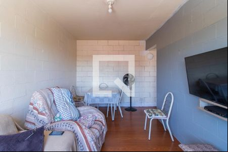 Sala de apartamento para alugar com 1 quarto, 44m² em Partenon, Porto Alegre