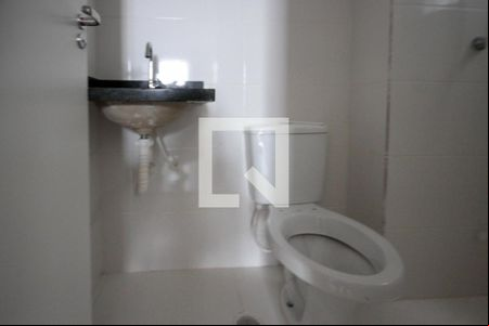 Banheiro de kitnet/studio à venda com 1 quarto, 17m² em Jardim Independência, São Paulo