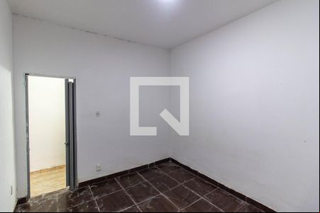 Quarto de casa para alugar com 1 quarto, 40m² em Vila Emil, Mesquita