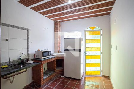 Sala/Cozinha de kitnet/studio para alugar com 1 quarto, 36m² em Santa Amelia, Belo Horizonte