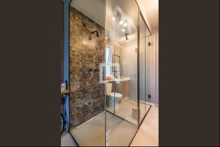 Banheiro da Suíte 1 de apartamento à venda com 2 quartos, 70m² em Alphaville Empresarial, Barueri