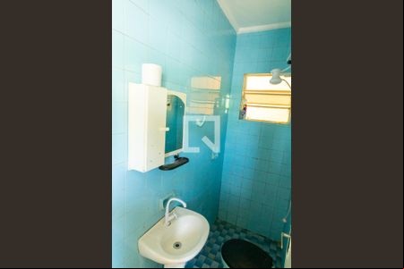 Banheiro de casa para alugar com 1 quarto, 50m² em Vila Rio Branco, São Paulo