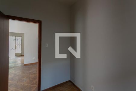 Quarto 1 de casa para alugar com 3 quartos, 290m² em Santo Antônio, Belo Horizonte