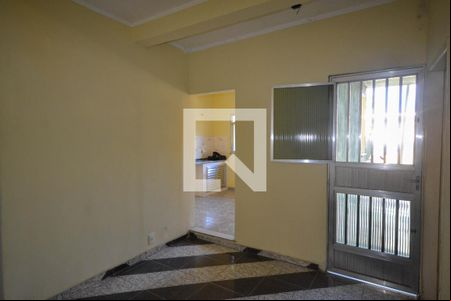 sala de casa para alugar com 1 quarto, 72m² em Jardim Iguaçu, Nova Iguaçu