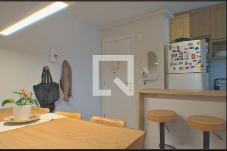 Sala de apartamento à venda com 2 quartos, 73m² em Taquaral, Campinas