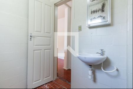 Banheiro de kitnet/studio para alugar com 1 quarto, 20m² em Perdizes, São Paulo
