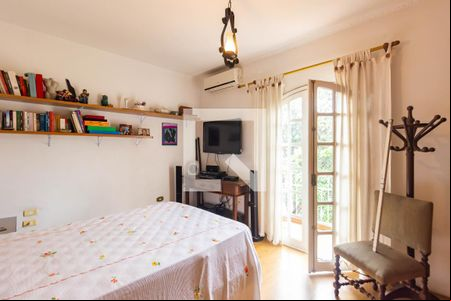 Suíte de casa para alugar com 3 quartos, 215m² em Butantã, São Paulo