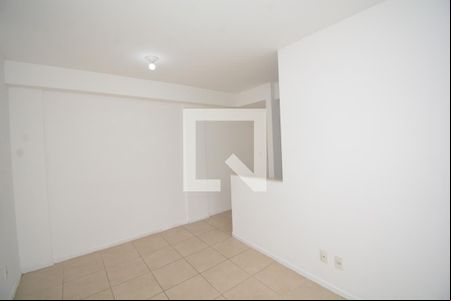 Sala de apartamento para alugar com 2 quartos, 45m² em Vicente de Carvalho, Rio de Janeiro