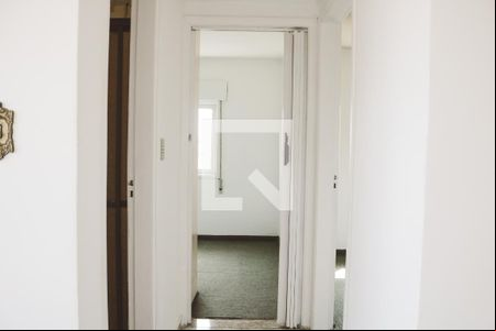 Corredor de apartamento para alugar com 3 quartos, 90m² em Água Fria, São Paulo