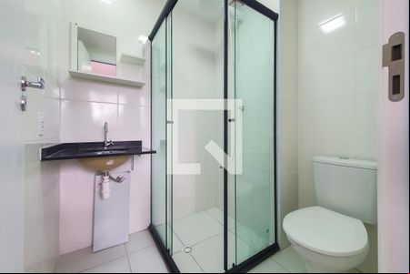 Banheiro de kitnet/studio à venda com 1 quarto, 28m² em Vila Dom Pedro I, São Paulo