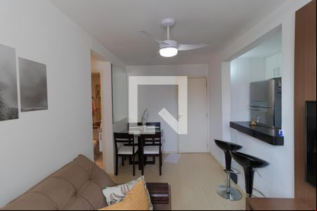 Salas de apartamento à venda com 2 quartos, 47m² em Vila Trinta E Um de Março, Campinas
