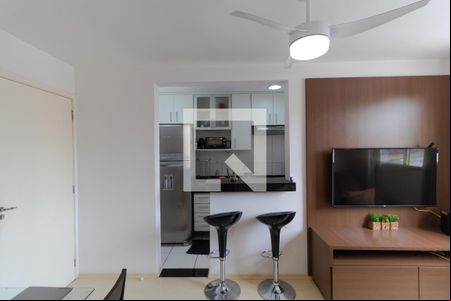 Salas de apartamento à venda com 2 quartos, 47m² em Vila Trinta E Um de Março, Campinas