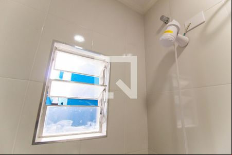 Banheiro de casa para alugar com 2 quartos, 38m² em Parque Santa Rita, São Paulo