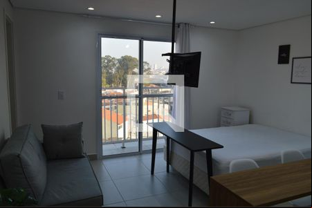 Sala de kitnet/studio para alugar com 1 quarto, 25m² em Vila Nilo, São Paulo
