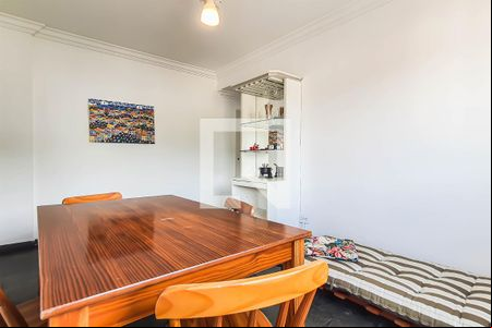 Sala de apartamento para alugar com 2 quartos, 70m² em Jardim Praiano, Guarujá
