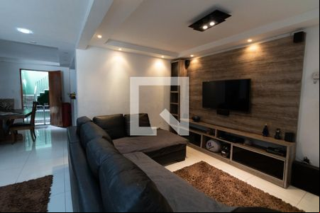Sala de casa para alugar com 3 quartos, 200m² em Jardim Ester, São Paulo