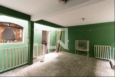 Garagem de casa para alugar com 3 quartos, 200m² em Jardim Ester, São Paulo